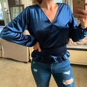 Q+A LOS ANGELES Long Sleeve Velour Peplum Crop nwot $99